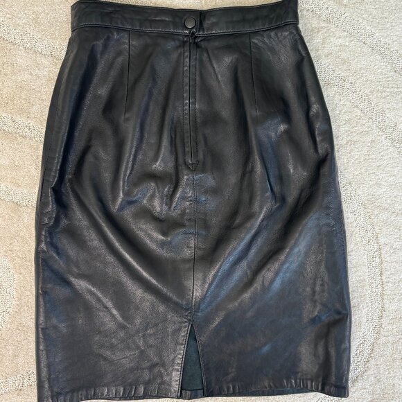 Vintage Leather Ann Taylor Miniskirt - Picture 3 of 3